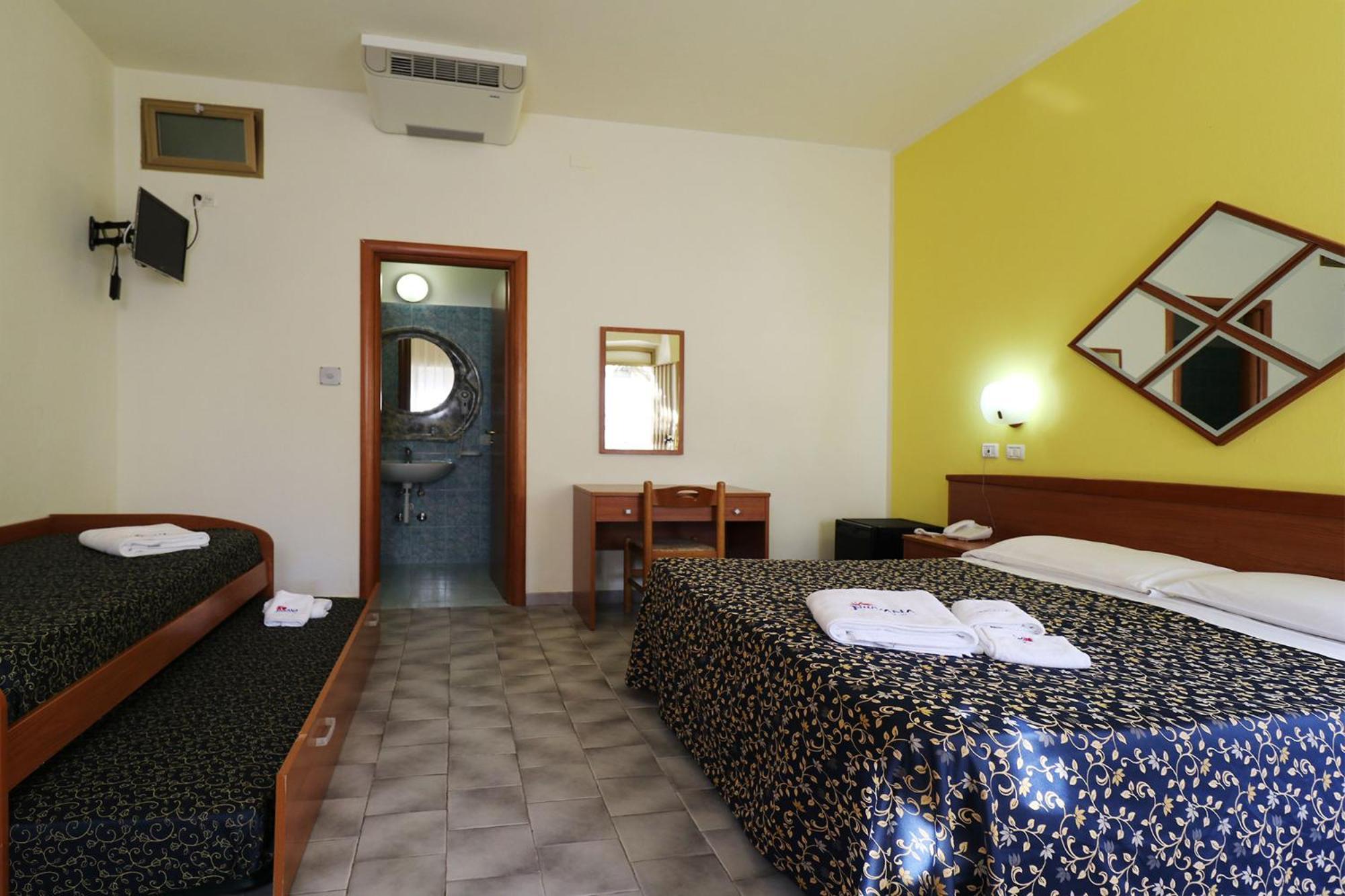 Nirvana Club Village Botricello Szoba fotó